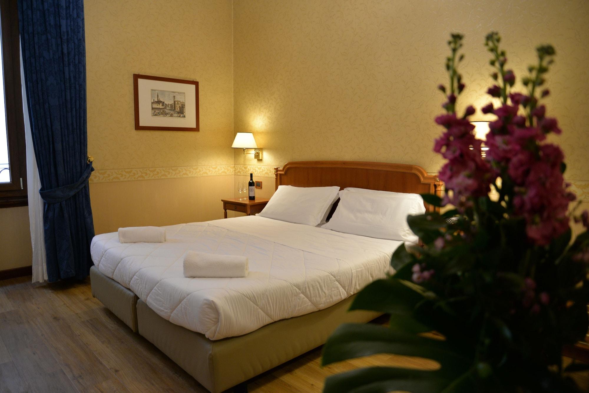 Strozzi Palace Hotel Florence Extérieur photo